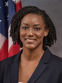 Pòtrè Angie Nixon