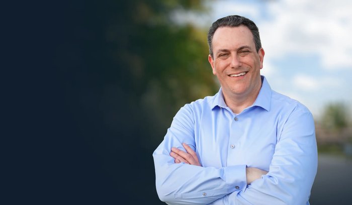 Pòtrè Jeffrey "Jeff" Adelman